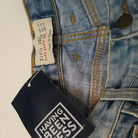 NWT Zara Light Blue Cutoff Denim Shorts - Picture 3 of 4